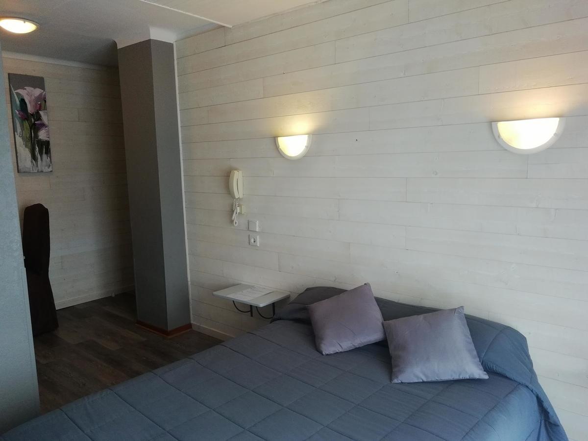 Hotel L'Oustalet Font-Romeu-Odeillo-Via Eksteriør billede