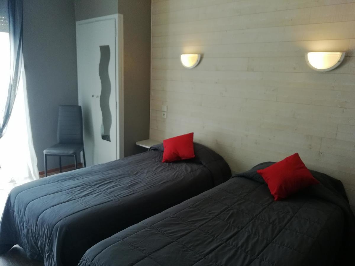 Hotel L'Oustalet Font-Romeu-Odeillo-Via Eksteriør billede
