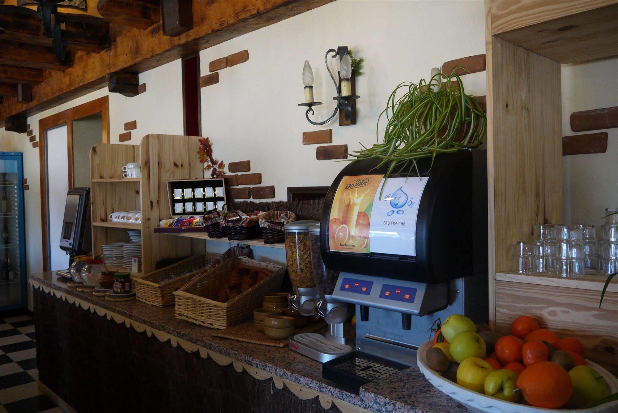 Hotel L'Oustalet Font-Romeu-Odeillo-Via Eksteriør billede