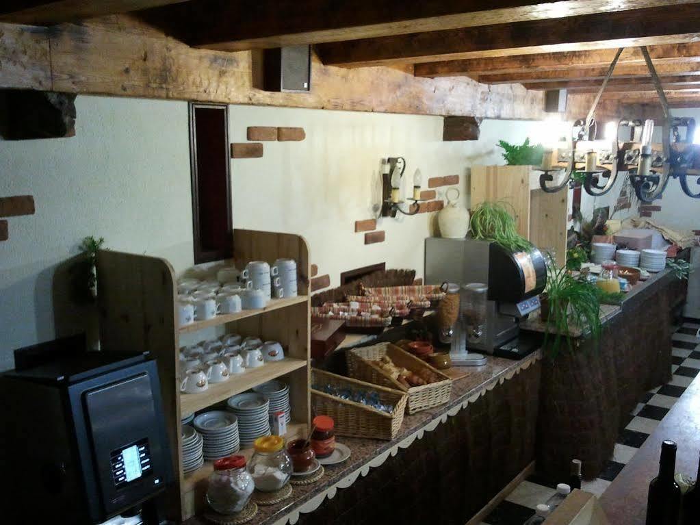 Hotel L'Oustalet Font-Romeu-Odeillo-Via Eksteriør billede