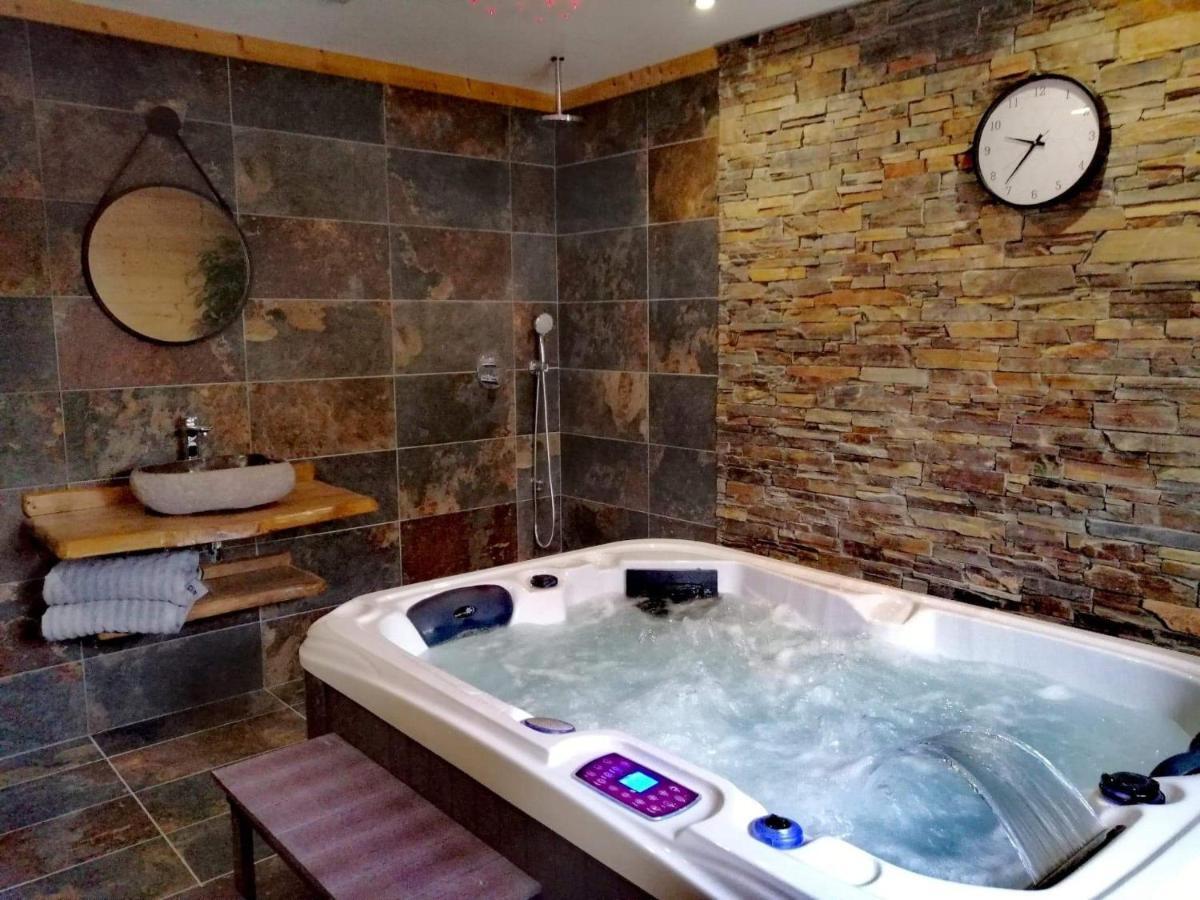 Hotel L'Oustalet Font-Romeu-Odeillo-Via Eksteriør billede
